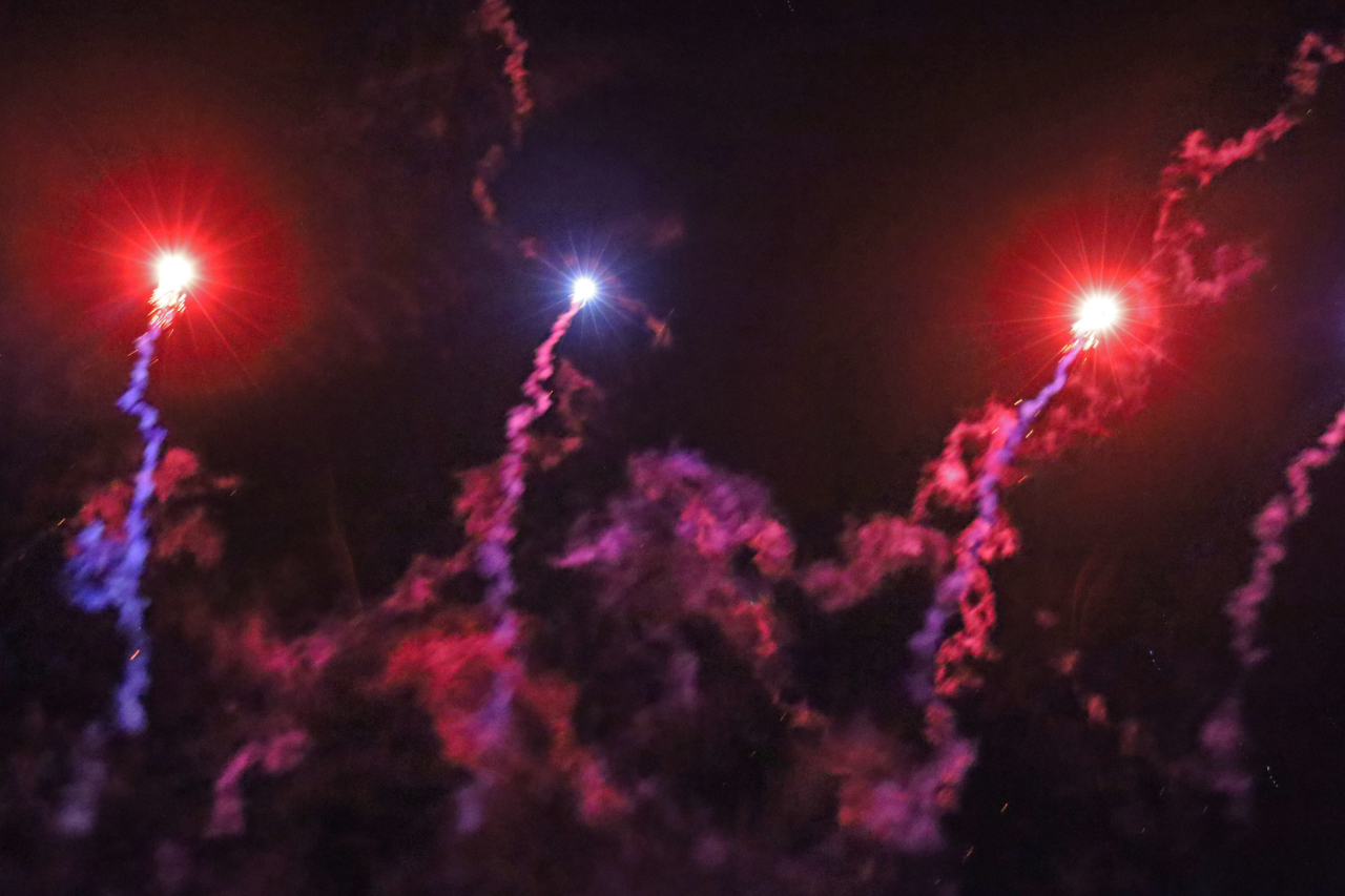 Röder Feuerwerk 2023 Crossette Fächer